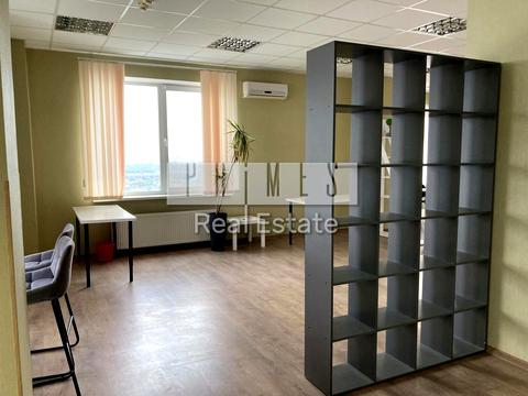 коммерческая по адресу Юрія Іллєнка, 18б