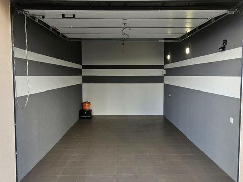 паркомісце за адресою Сімейна, 6