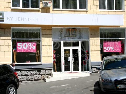 комерційна за адресою Лютеранська вул., 3