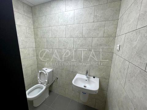 коммерческая по адресу Степана Бандеры просп. (Московський), 1