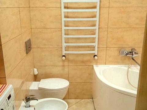 квартира за адресою Середня вул., 2