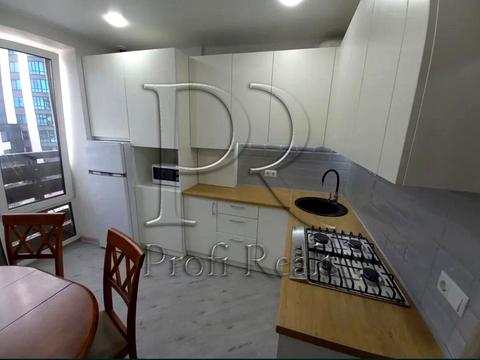 квартира за адресою Героїв Небесної Сотні просп., 18/2