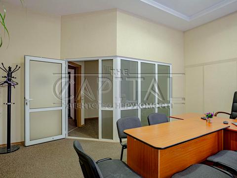 комерційна за адресою Саксаганського вул., 112-А