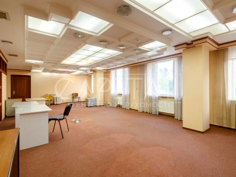 коммерческая по адресу Киев, Николая Михновского бульв. (Дружбы Народов), 38