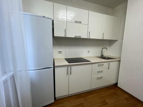 квартира за адресою Софії Русової вул., 7-А