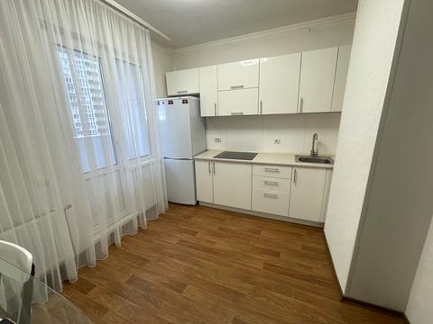 квартира за адресою Софії Русової вул., 7-А