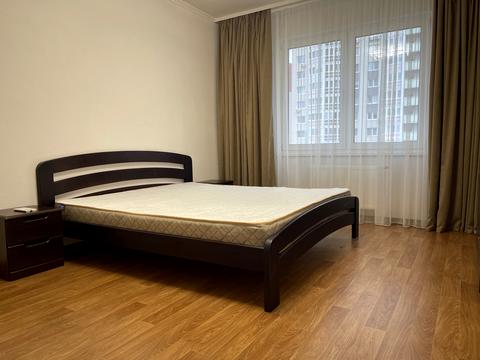 квартира за адресою Софії Русової вул., 7-А