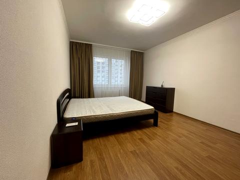 квартира за адресою Софії Русової вул., 7-А