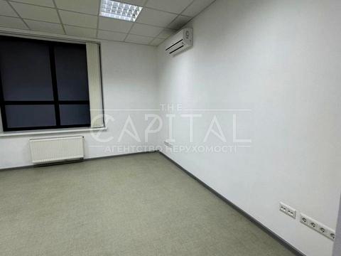 комерційна за адресою Красилівська вул., 7