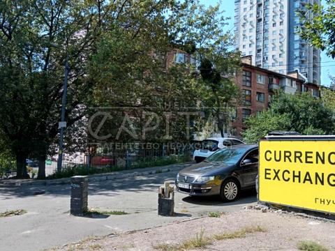 коммерческая по адресу Юрия Ильенко ул. (Мельникова), 5б