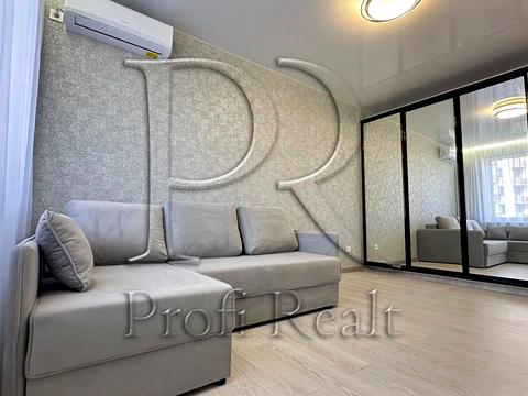 квартира за адресою Героїв Небесної Сотні просп., 16/10