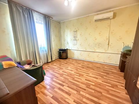 будинок за адресою Центральна вул., 6