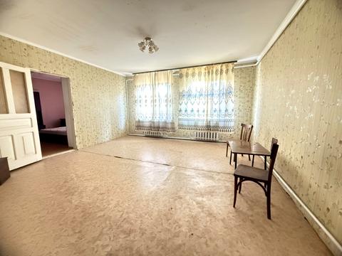 будинок за адресою Центральна вул., 6