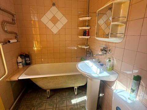 будинок за адресою Центральна вул., 6