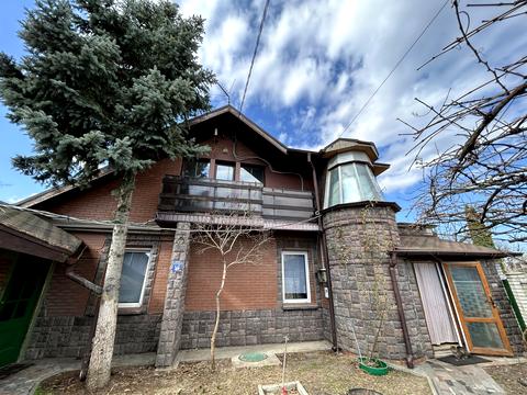 дом по адресу 8 Марта ул.