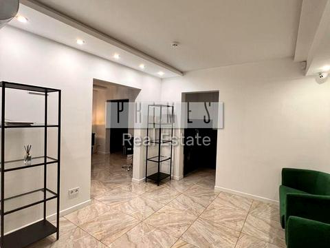 комерційна за адресою Київ, Михайла Максимовича вул. (Онуфрія Трутенка), 3