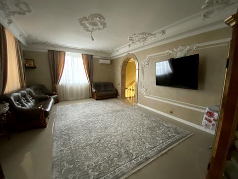 будинок за адресою Михайла Булгакова вул.