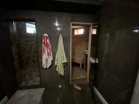 будинок за адресою Михайла Булгакова вул.