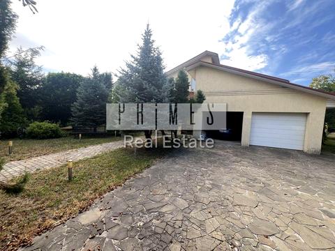 будинок за адресою Лугова