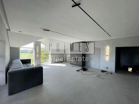 будинок за адресою Лугова