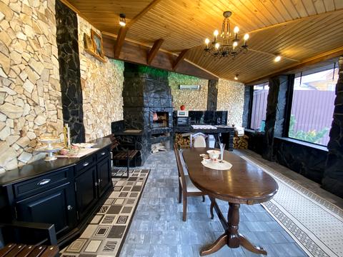 будинок за адресою Михайла Булгакова вул.