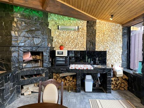 будинок за адресою Михайла Булгакова вул.