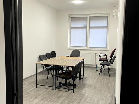 коммерческая по адресу Евгения Коновальца ул. (Щорса), 32-Б