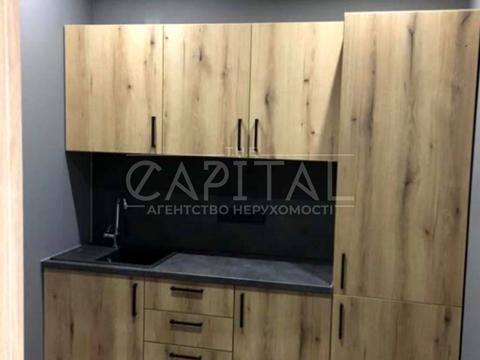 коммерческая по адресу Кловский спуск, 7