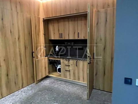 коммерческая по адресу Кловский спуск, 7