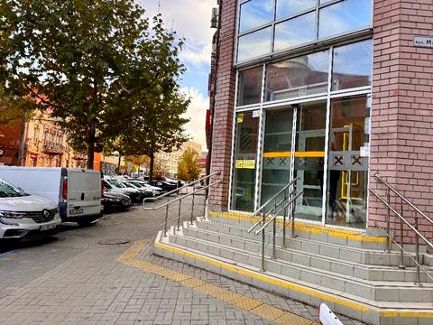 коммерческая по адресу Європейська, 7а