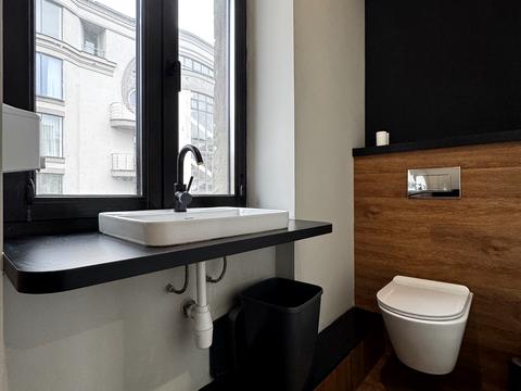 коммерческая по адресу Ивана Франко ул., 9