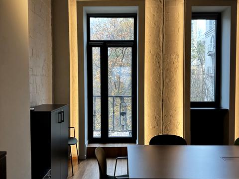 коммерческая по адресу Ивана Франко ул., 9