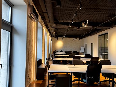 коммерческая по адресу Ивана Франко ул., 9