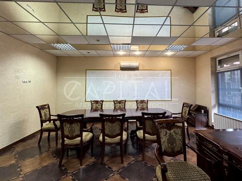 комерційна за адресою Оболонська набережна вул., 15