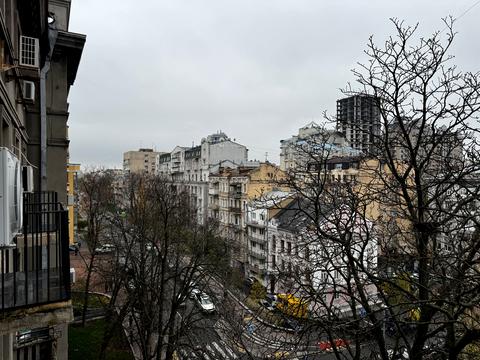 коммерческая по адресу Ивана Франко ул., 9