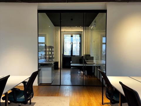 коммерческая по адресу Ивана Франко ул., 9