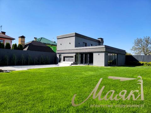 будинок за адресою Квітнева вул.