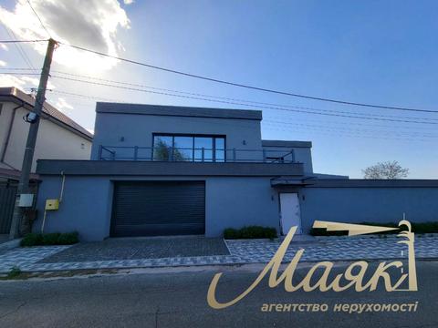 будинок за адресою Квітнева вул.