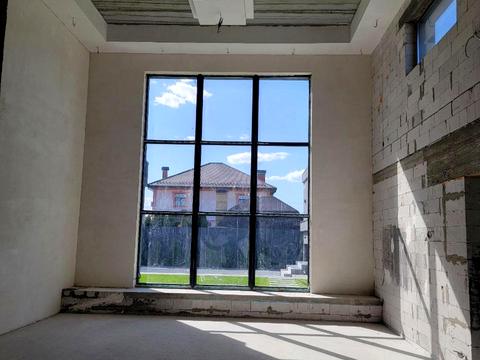 будинок за адресою Квітнева вул.