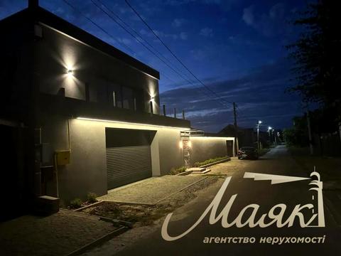 будинок за адресою Квітнева вул.