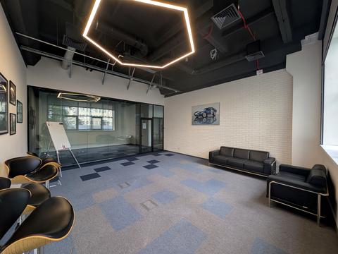 комерційна за адресою Володимирська вул., 101