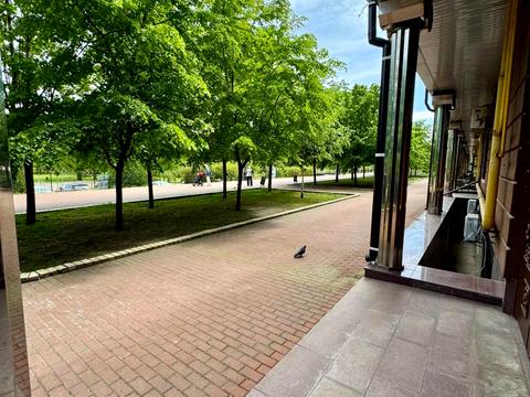 комерційна за адресою Оболонська набережна вул., 7