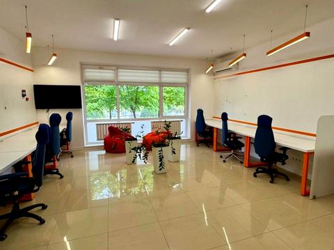 комерційна за адресою Оболонська набережна вул., 7