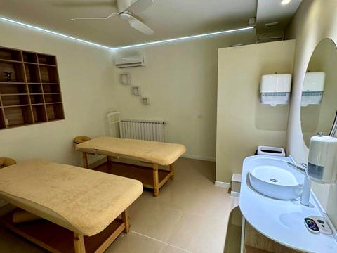 комерційна за адресою Оболонська набережна вул., 7