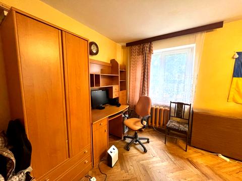 квартира за адресою Тролейбусна вул., 8