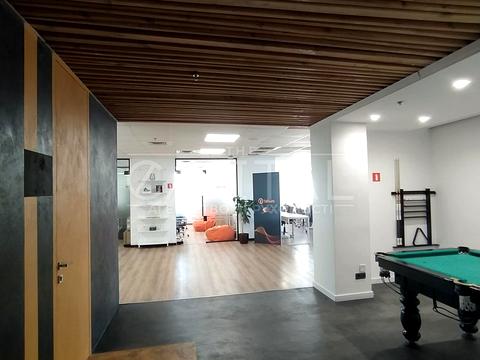 комерційна за адресою Київ, Богдана Хмельницького вул., 19-21