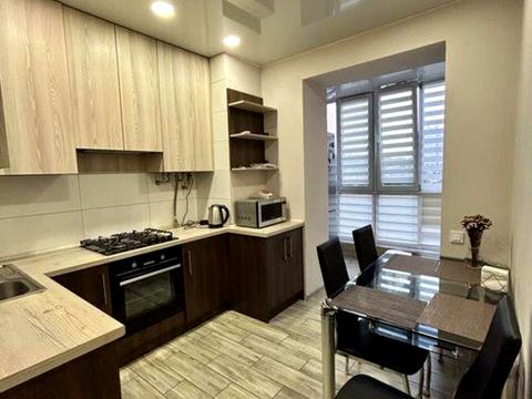 квартира за адресою Героїв Небесної Сотні просп., 26/8