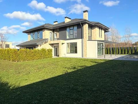 будинок за адресою Лісники