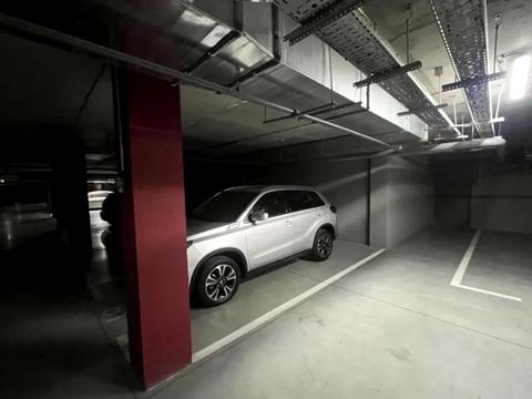 паркомісце за адресою Короленка вул., 22-А