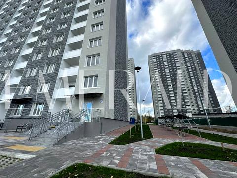 квартира за адресою Сім'ї Кульженків вул. (Петра Дегтяренка), 21